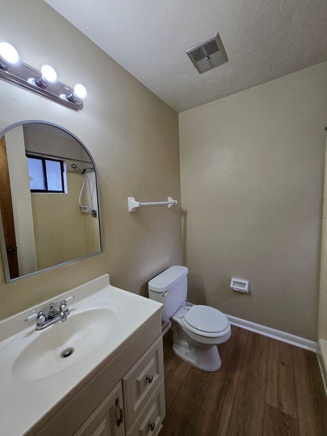 Building Photo - 4402 NW 30th Ter