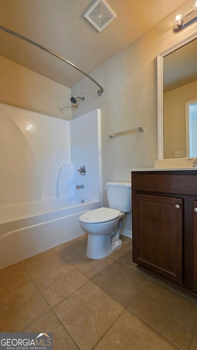 Building Photo - 5220 Brierstone Dr