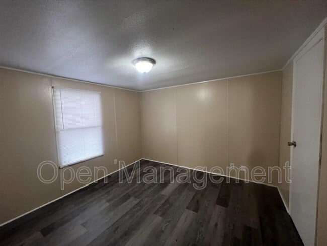 Building Photo - 3300 Voight Blvd