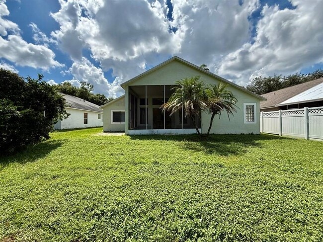 Building Photo - 19021 Weatherstone Dr