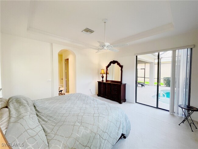 Building Photo - 1366 Serrano Cir