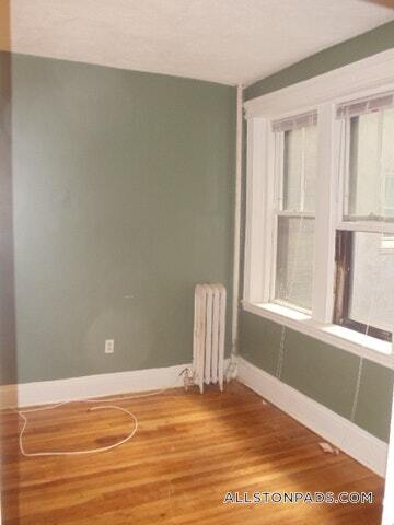 Building Photo - 86 Glenville Ave