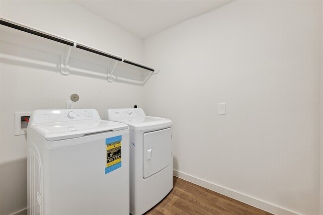 Building Photo - 5927 Orchid Crst Ln