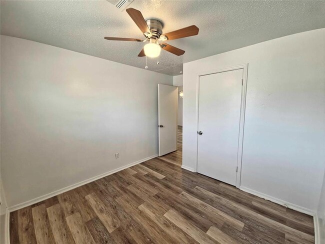 Building Photo - 3224 Lazy Ln