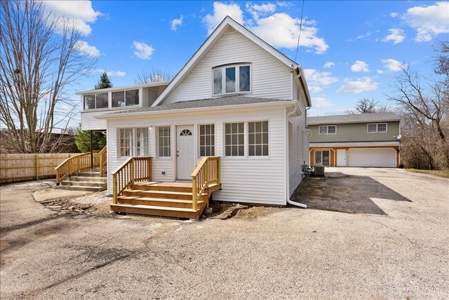 Building Photo - 544 Hainesville Rd