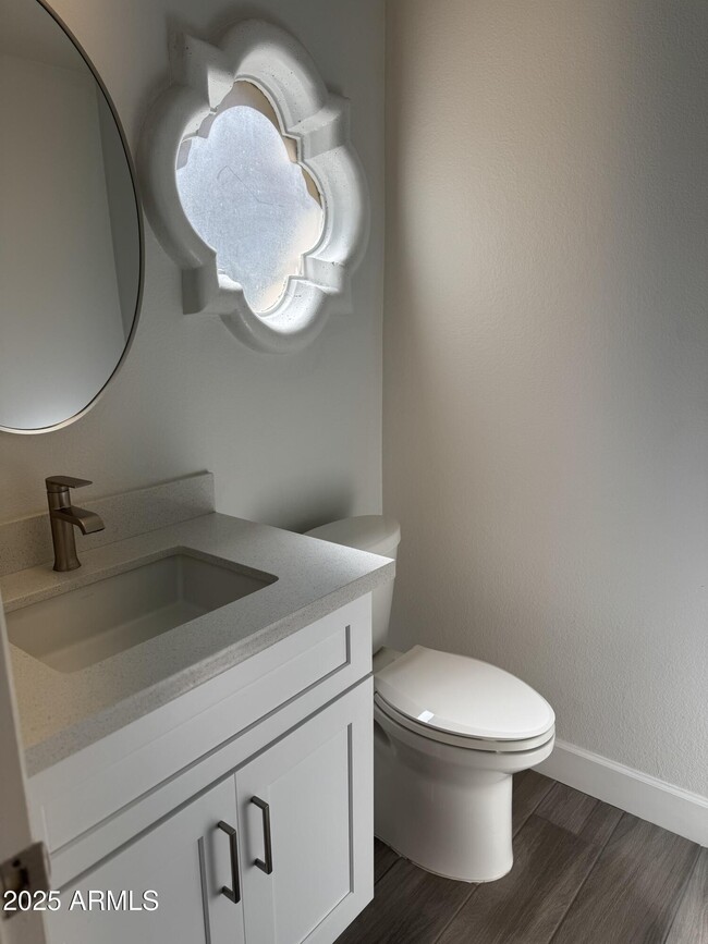 Building Photo - 7960 E Pepper Tree Ln