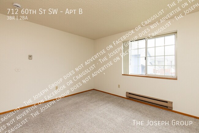 Building Photo - 712 60th St SW