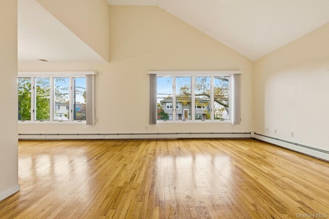 Building Photo - 11 7th St