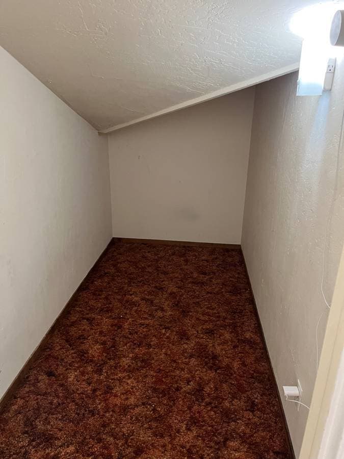 Building Photo - 395 Lagunita Dr