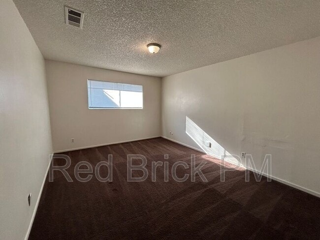 Building Photo - 1302 Frankfort Ct