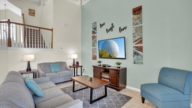 Building Photo - 8176 Fan Palm Way