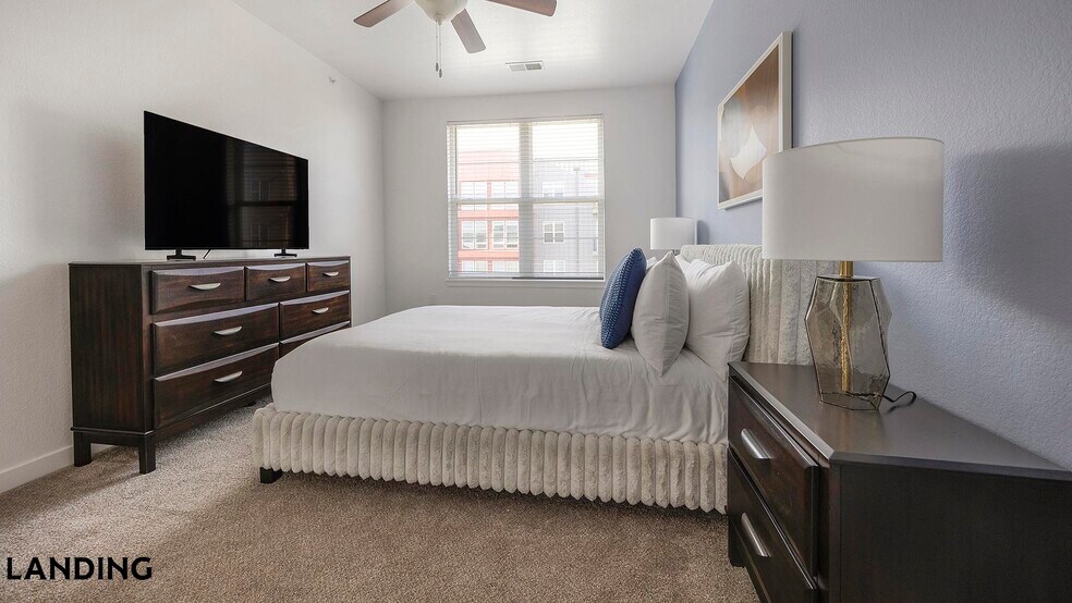 Building Photo - 4000 N Albion St