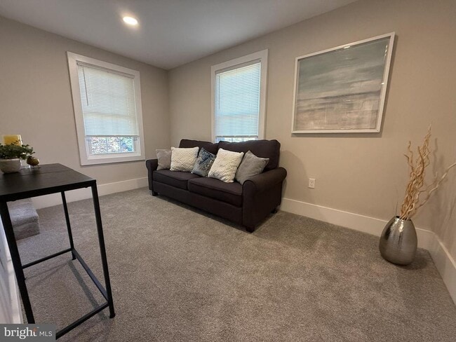 Building Photo - 10141 Liberty Rd