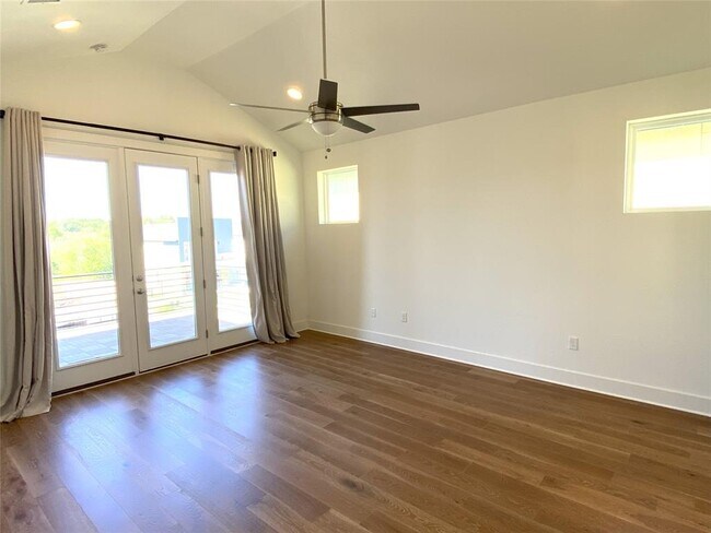 Building Photo - 6117 Sendero Hills Pkwy