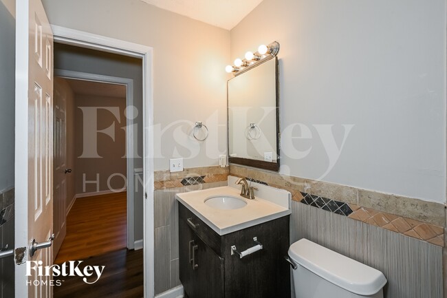 Building Photo - 1506 Spender Dr