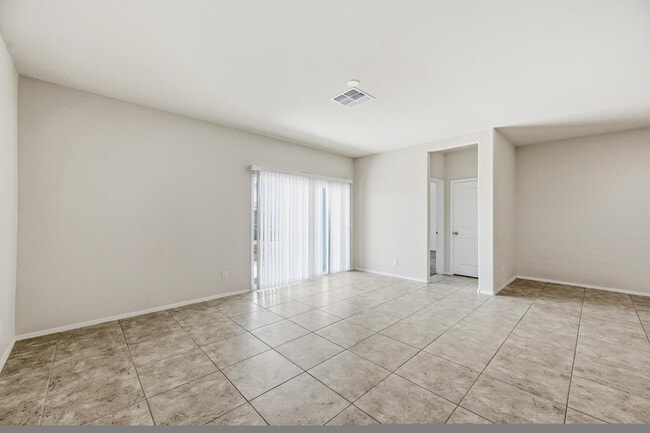 Building Photo - 1033 W Avalon Canyon Dr