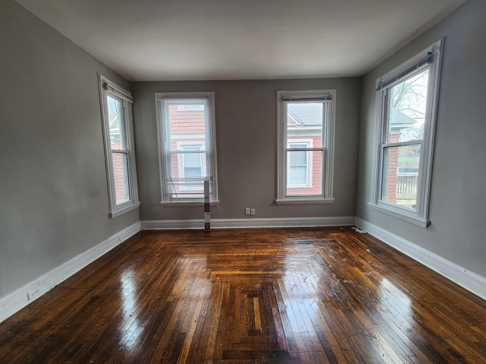 Building Photo - 515 Quinnipiac Ave