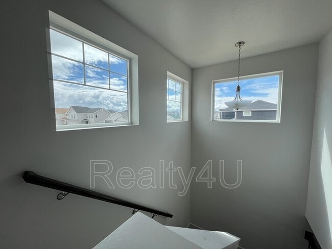 Building Photo - 277 E 330 N