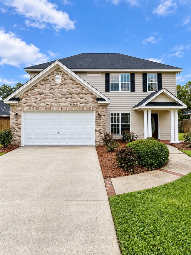 Building Photo - 217 Sweetwater Station Dr