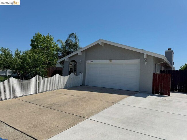 Building Photo - 1769 Teresa Ln