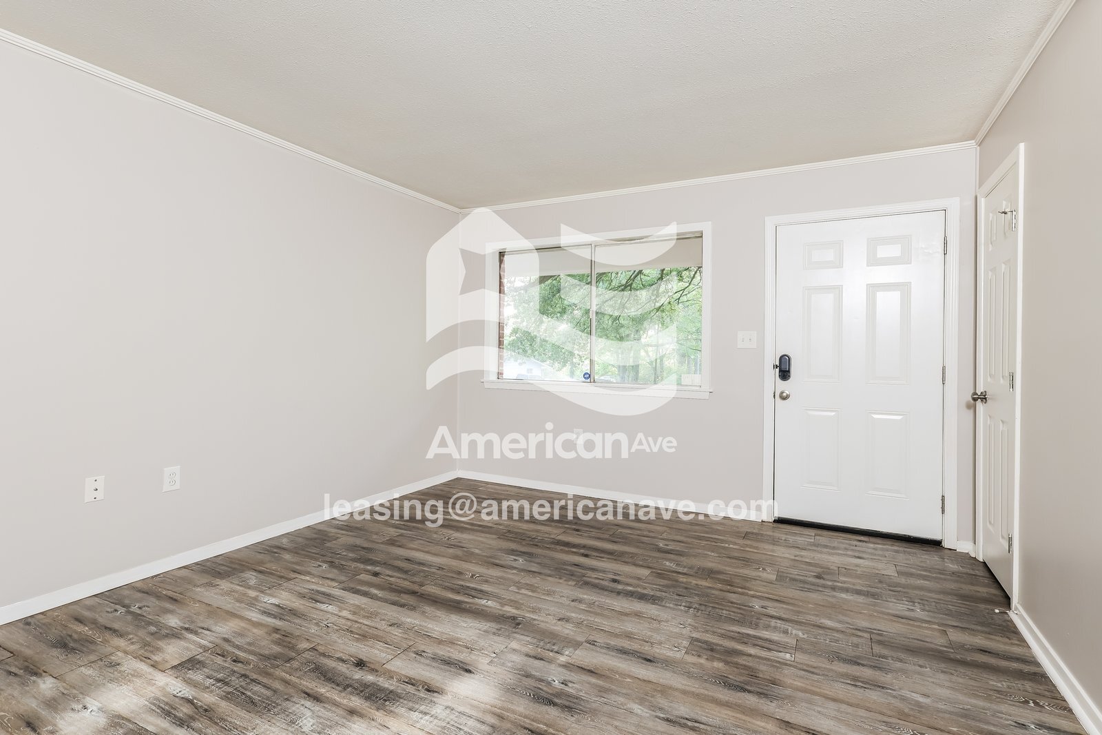Building Photo - 471 Queen Theresa Ln