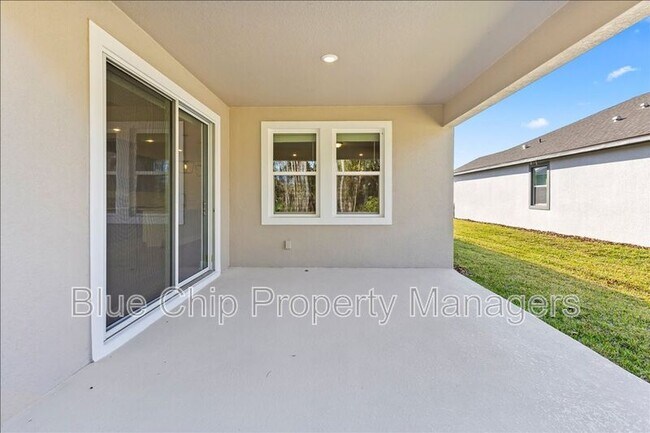 Building Photo - 1229 Pampus Dr