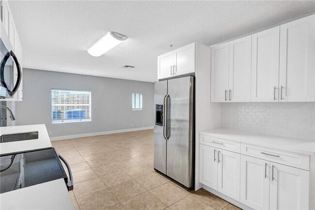 Building Photo - Beautiful Single Family Home