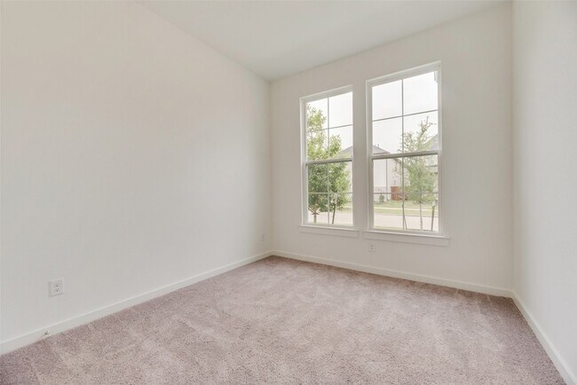 Building Photo - 15543 Fringe Tree Rd
