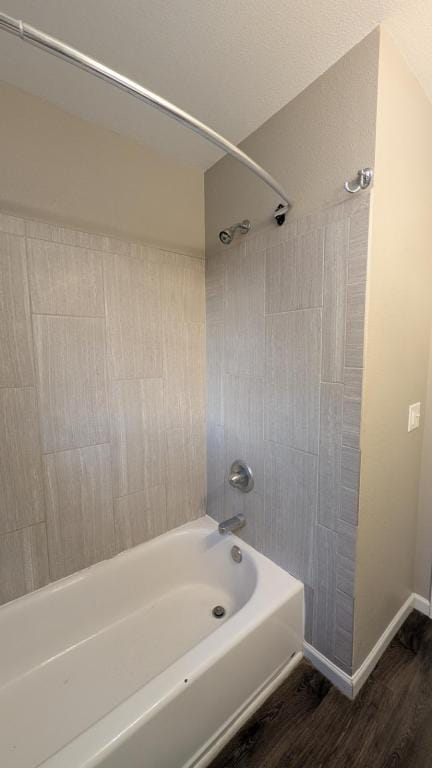 Building Photo - 409 S Holly St