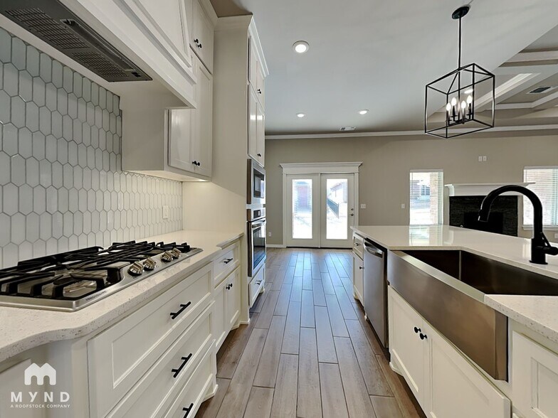 Building Photo - 532 Texoma Dr