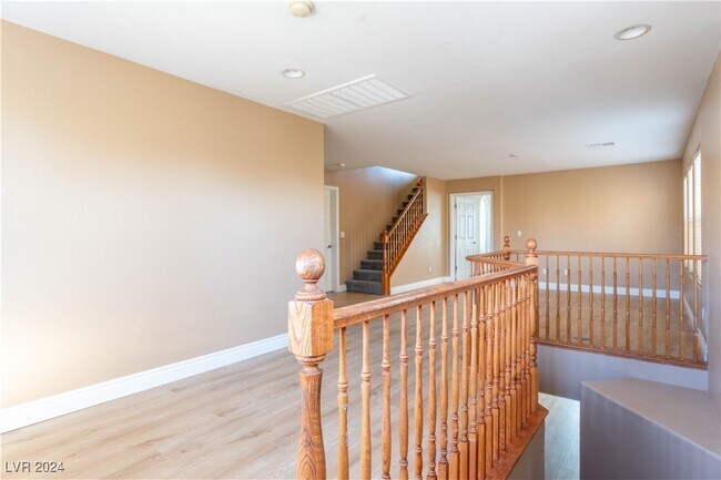 Building Photo - 8911 Skyline Peak Ct