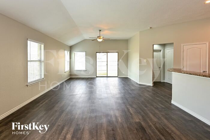 Building Photo - 18711 Remington Springs Dr