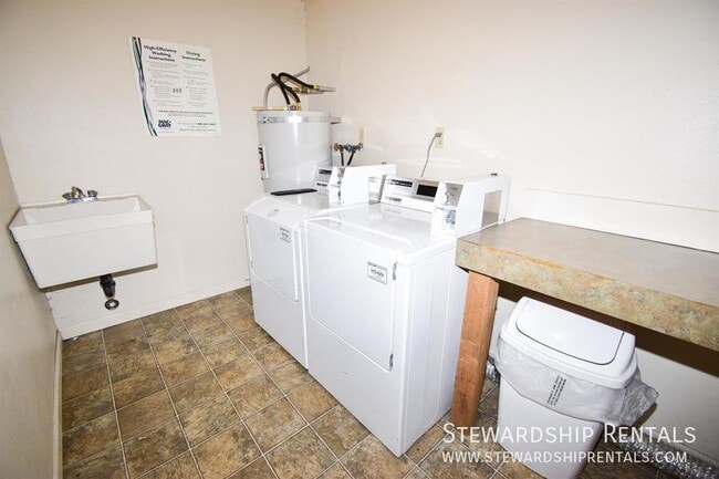 Building Photo - 1162 Grant Alley