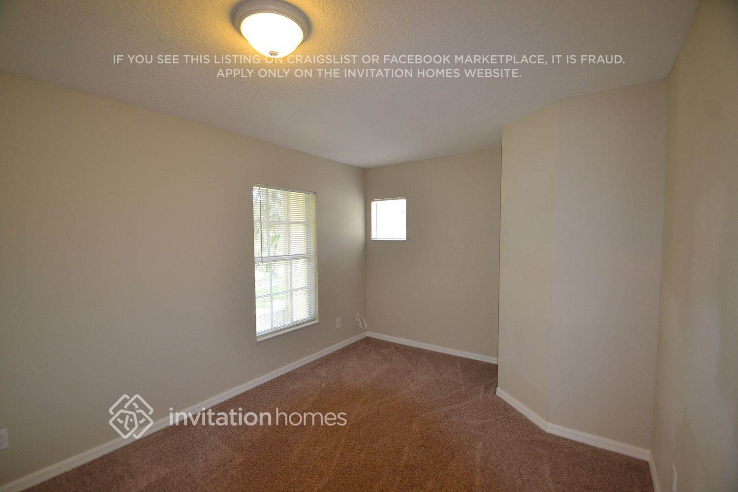 Building Photo - 10232 41st Ct E