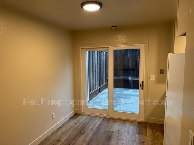 Building Photo - 3387 Mission Dr