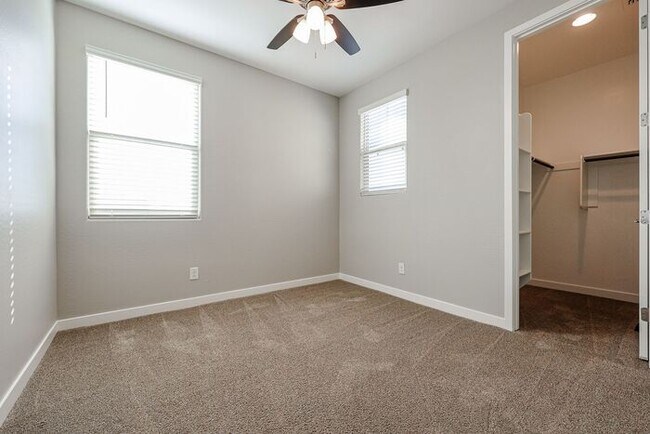 Building Photo - MOVE IN SPECIALS!! Recently Built Home in ...