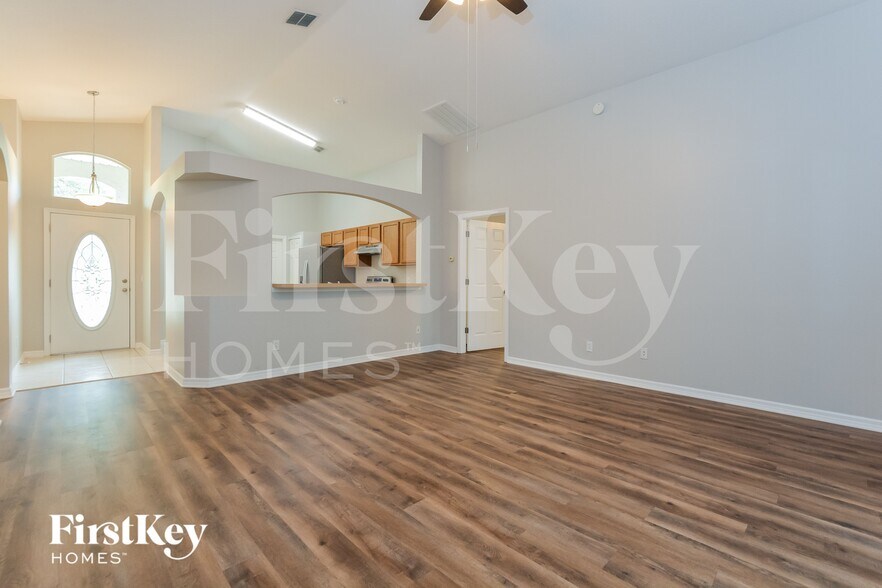 Building Photo - 284 Kettering Rd