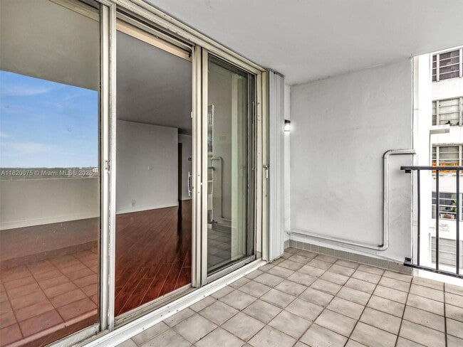Building Photo - 2750 NE 183rd St
