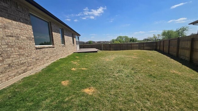 Building Photo - 313 Charles Trl