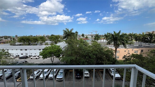 Building Photo - 4550 NW 9th St