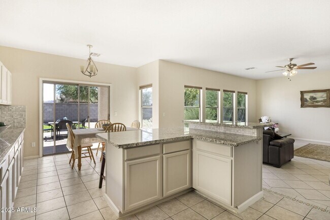 Building Photo - 9025 S 6th St