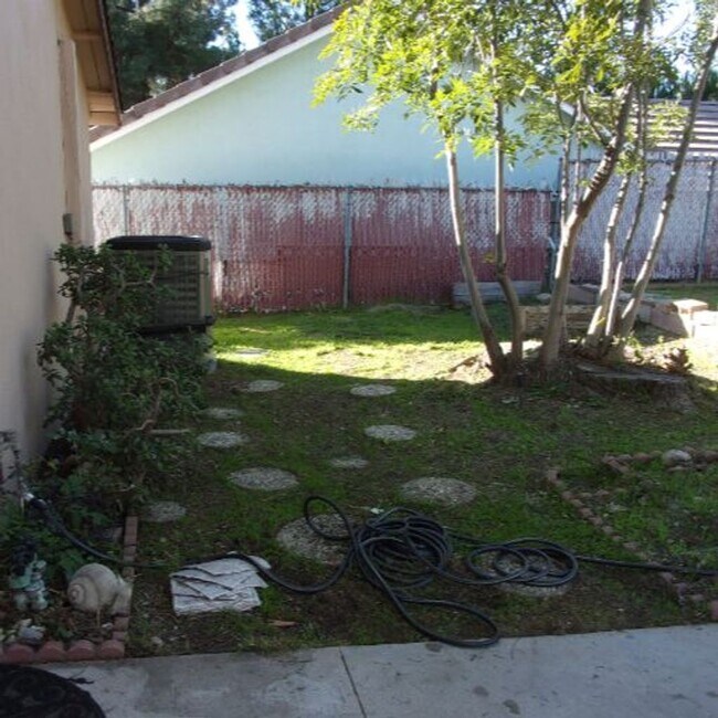 Building Photo - Spacious Private Home with Pool on Nearly Half an Acre