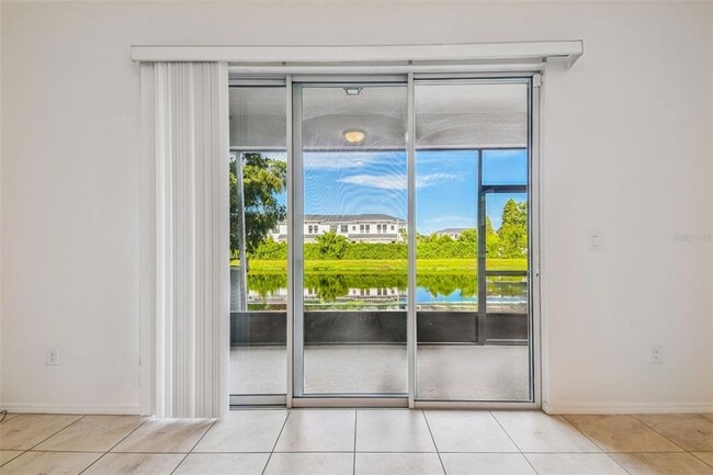 Building Photo - 4925 White Sanderling Ct