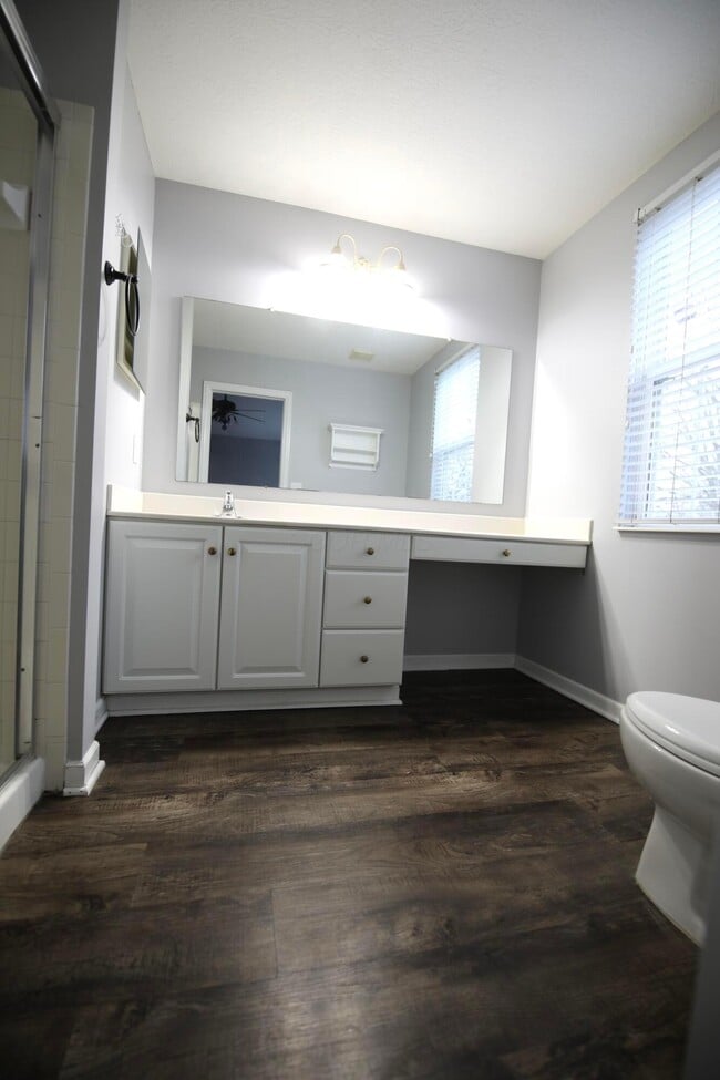 Building Photo - 4400 Greensbury Dr