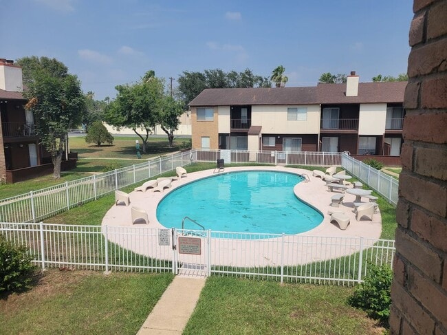 Building Photo - 4601 Carmen Ave