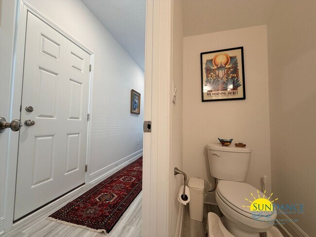 Building Photo - Comfortable & Convenient 2-Story Townhome in Santa Rosa Beach!