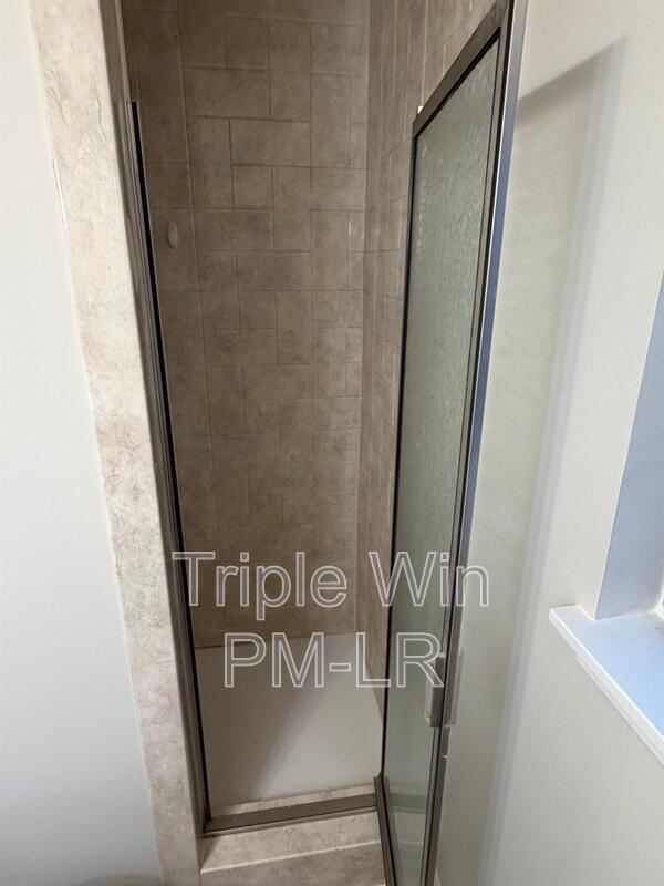 Building Photo - 14008 Bayberry Pl