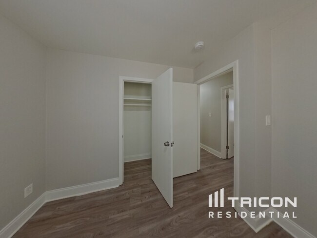 Building Photo - 8717 Timbercrest Cir
