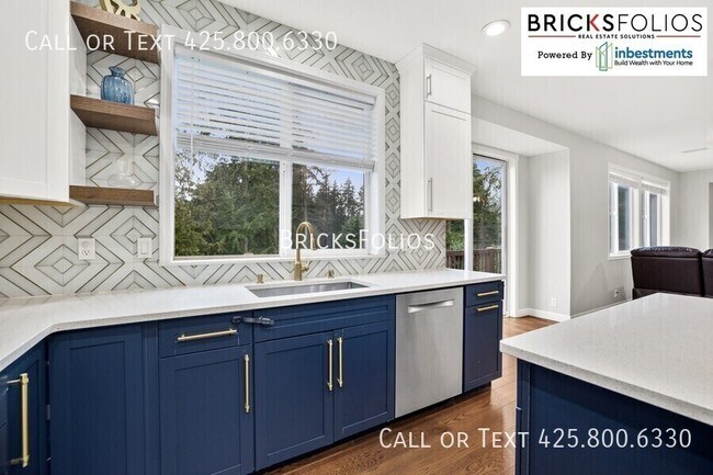 Building Photo - 11435 79th Way NE