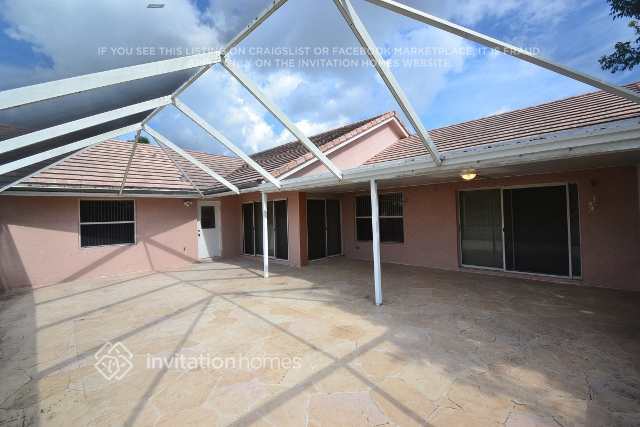 Building Photo - 126 NW 164th Ave